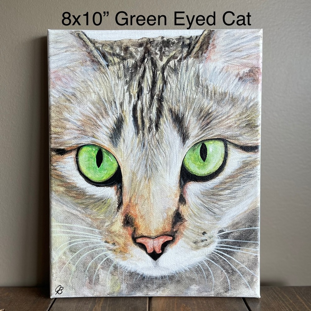 Green EyeD Cat Portrait